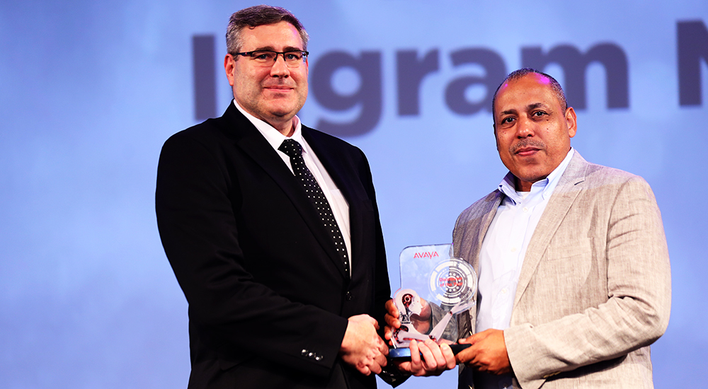 Aptec receives distributor of year award at Avaya Engage